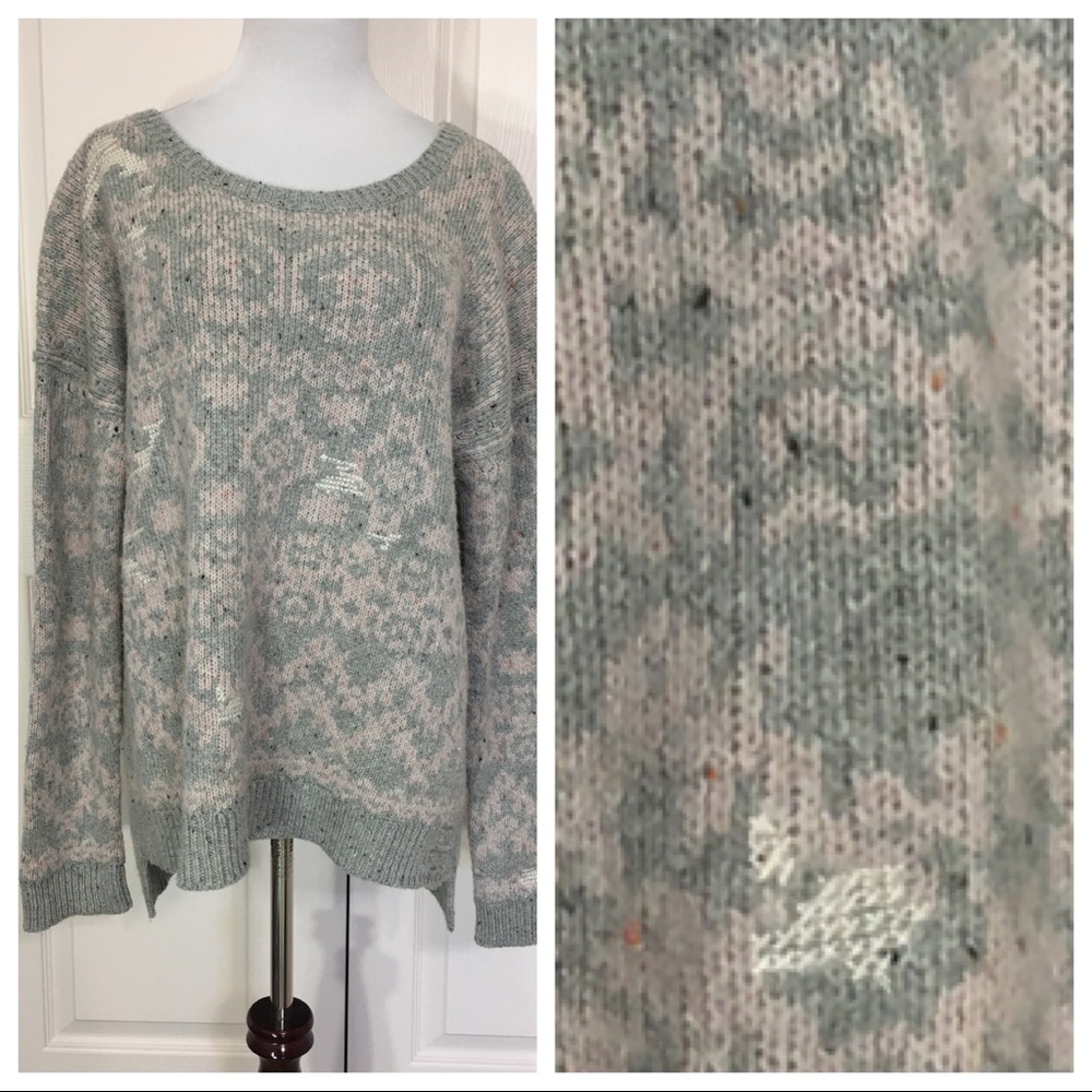 WIldfox distressed sweater